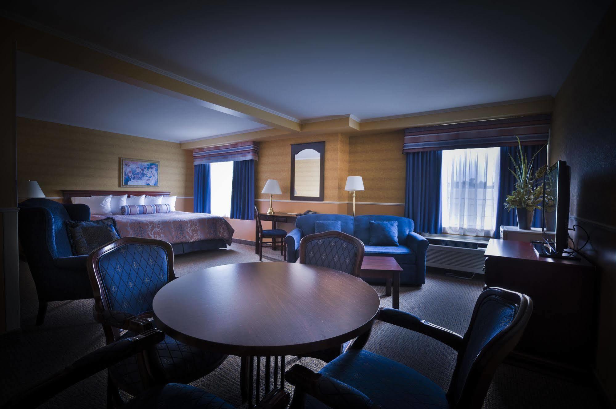 Repotel Aeroport Quebec Esterno foto